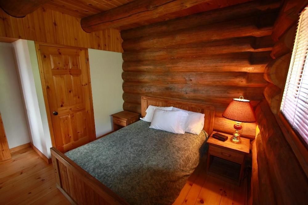 Wilderness Tours Rafting Resort Foresters Falls Εξωτερικό φωτογραφία