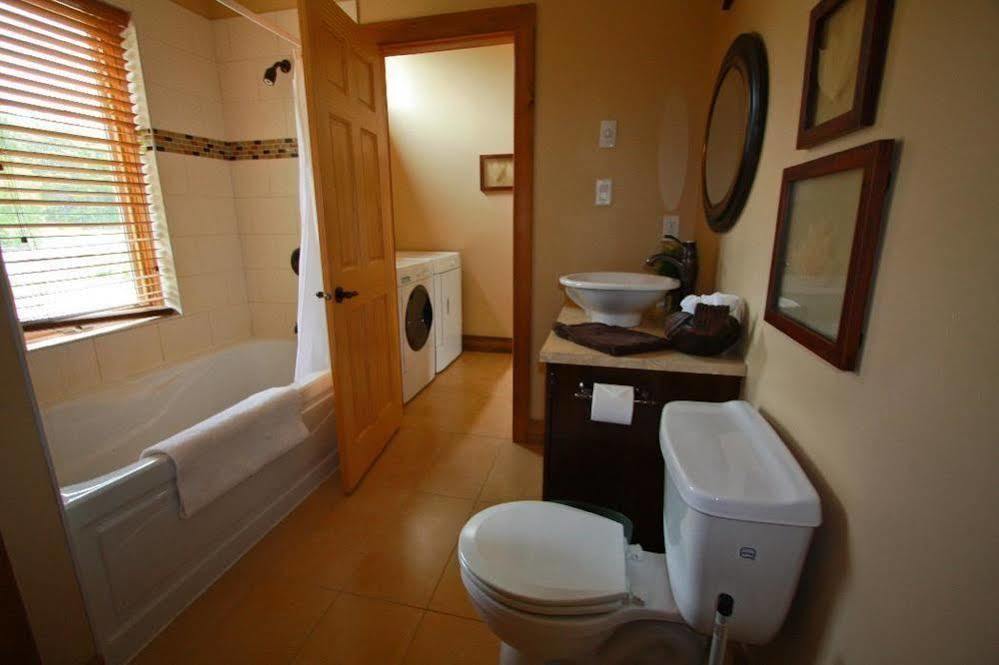 Wilderness Tours Rafting Resort Foresters Falls Εξωτερικό φωτογραφία